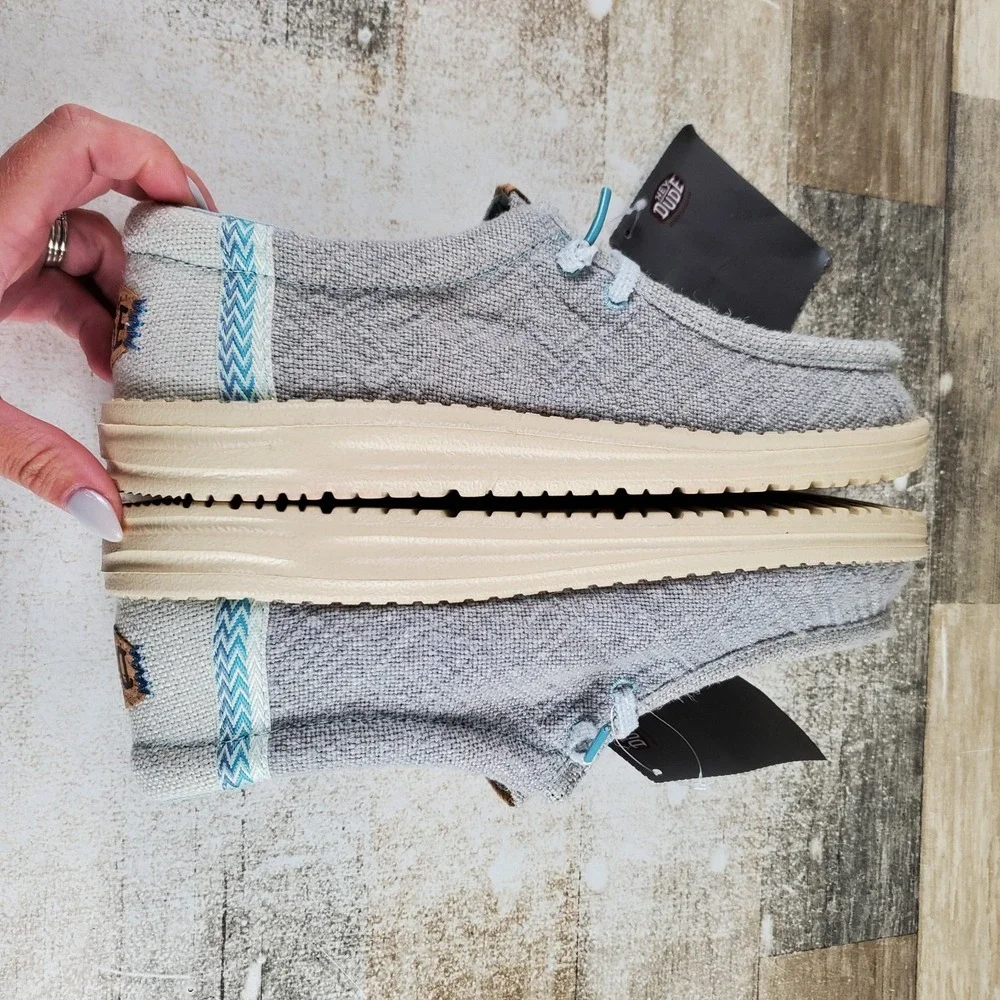Hey Dude Wally Jute Cloud Mens Shoe Sz 9 Blue Dawn Blue Round Toe Slip On Casual